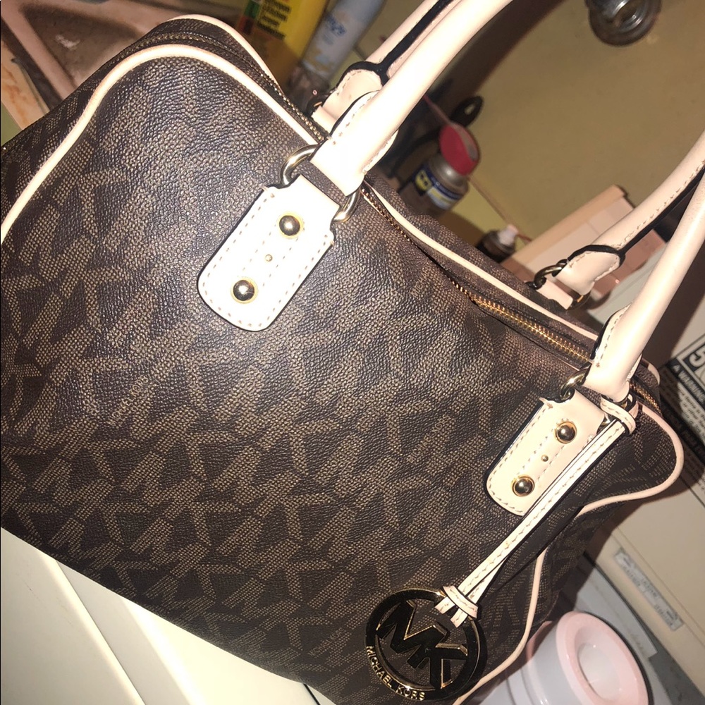 Mk purse - Picture 4 of 4